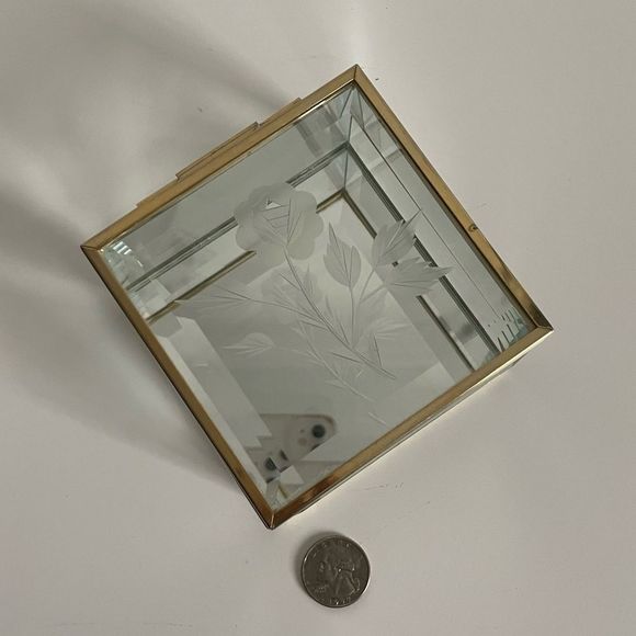 Vintage | Small Brass & Etched Glass Mirrored Trinket Box - Picture 6 of 10